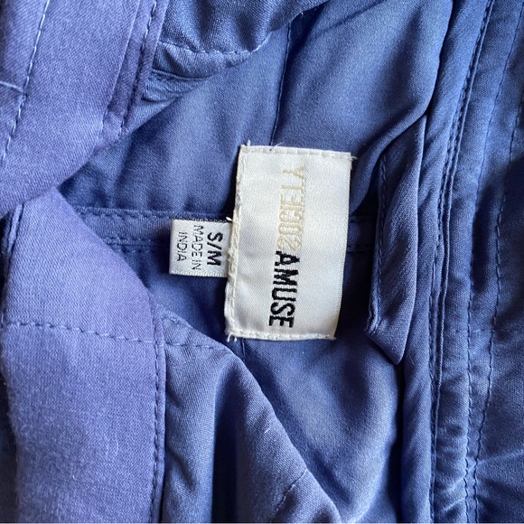 Amuse jacket from beachly box - Picture 3 of 3